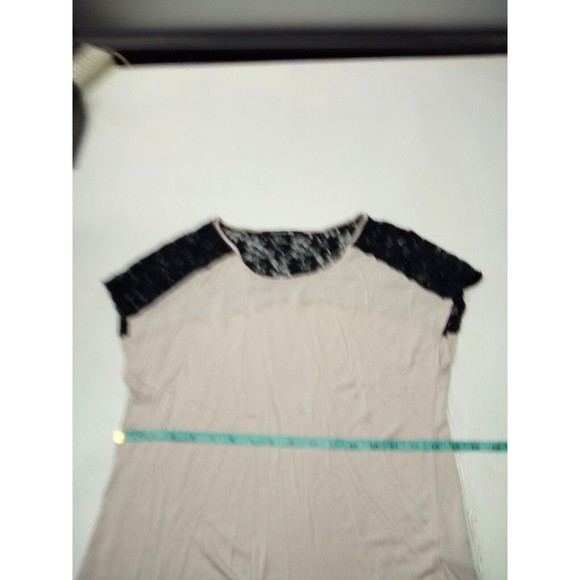 Forever 21 Shirt Womens Small Cream W/Black Lace Short Sleeve Crew Neck - Picture 3 of 5